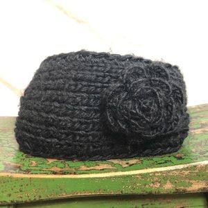 Black partial beanie